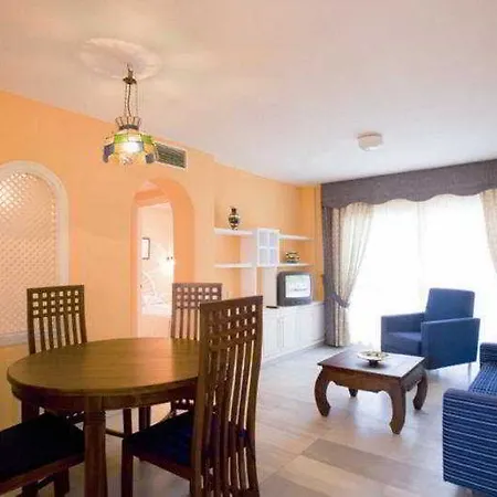 Apartamentos Fenix Beach Hotel *